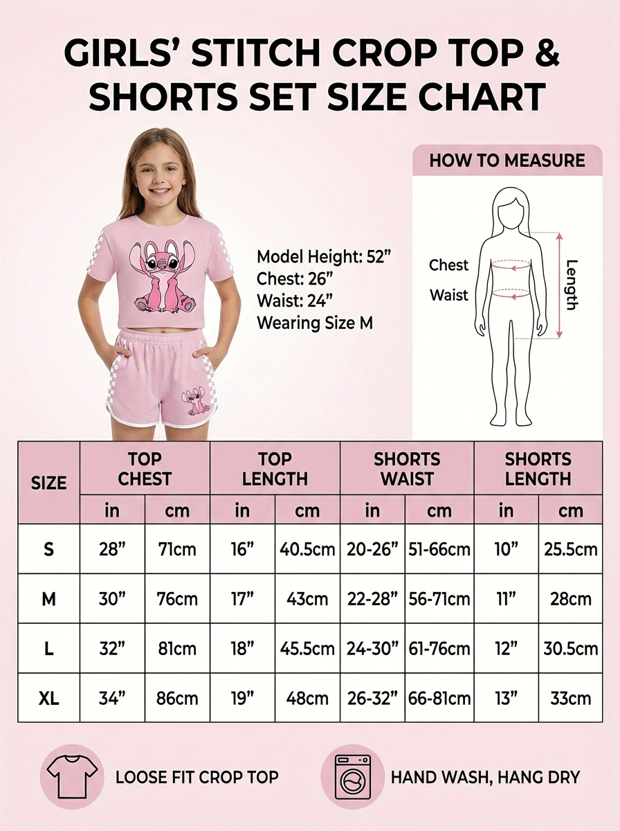 图片是女孩的Stitch Crop Top & Shorts套装尺码表。左侧展示身高52英寸、胸围26英寸、腰围24英寸、穿M码的模特穿着该套装。右侧是测量方法示意图，标注了胸围、腰围、长度的测量位置。下方表格按S、M、L、XL码位，列出上衣胸围、上衣长度、短裤腰围、短裤长度的尺寸数据，如S码上衣胸围28英寸，短裤腰围20 - 26英寸等。底部提示为宽松版型，手洗悬挂晾干。